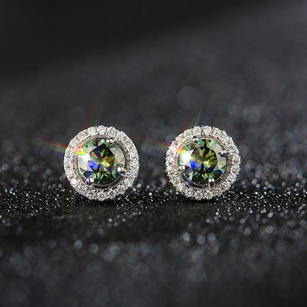 

BOEYCJR S925 Round 0.5/1ct Green Moissanite VVS1 Fine Jewelry Diamond Stud Earring For Women