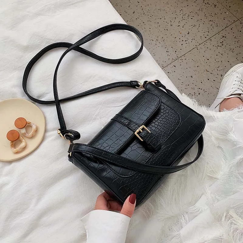 

2019 New Style High Grade Sense WOMEN'S Bag Casual Versatile Retro Crocodile Pattern Leather Belt Lock Handbag Crossbody Bag
