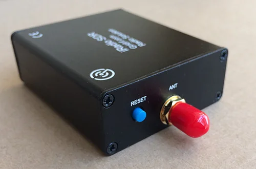 Широкодиапазонный радиоприемник 12bit ADC 24 1700 МГц VHF/UHF/SHF TCXO 2PPM SDR Radio HDSDR GQRX и GNU радио
