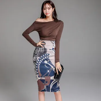 

Korean Edition 2019 Autumn Winter High Quality New Pattern Women Two Piece Set Fashion Long Sleeves Pullover+Printing Slim Skirt