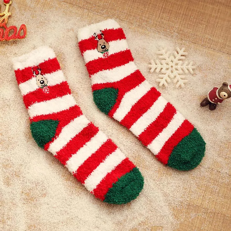 Новинка, рождественские носки, Осень-зима, трендовые удобные зеленые и красные толстые теплые коралловые бархатные носки для женщин - Цвет: 3