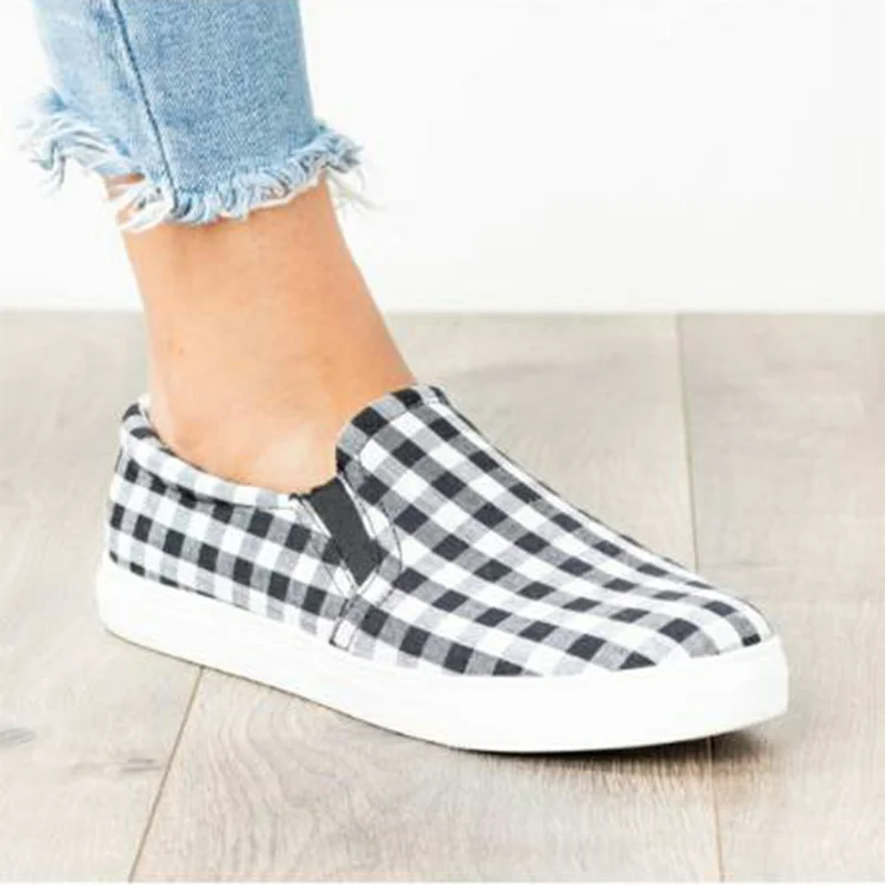 

Spring Women Flat Shallow Loafers Canvas Shoes Fabric Female Casual Shoes Comfortable Breathable Ladies Mother Sewing Plus Size