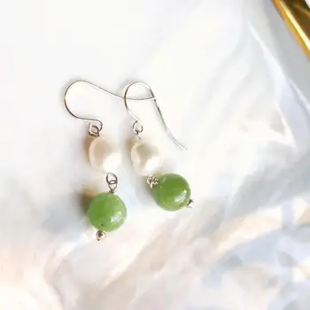 

Lii Ji 8mm Green Jade Baroque Pearl Earrings 925 Sterling Silver Platinum Color Genuine Stone Earrings For Women Girl Jewelry