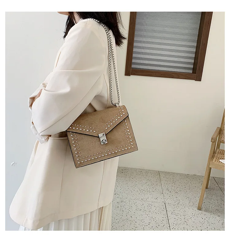 Vintage Leather Crossbody Bags For Women Travel Handbag Chain Fashion Rivet Lock Small Shoulder Messenger Bags Female Flaps