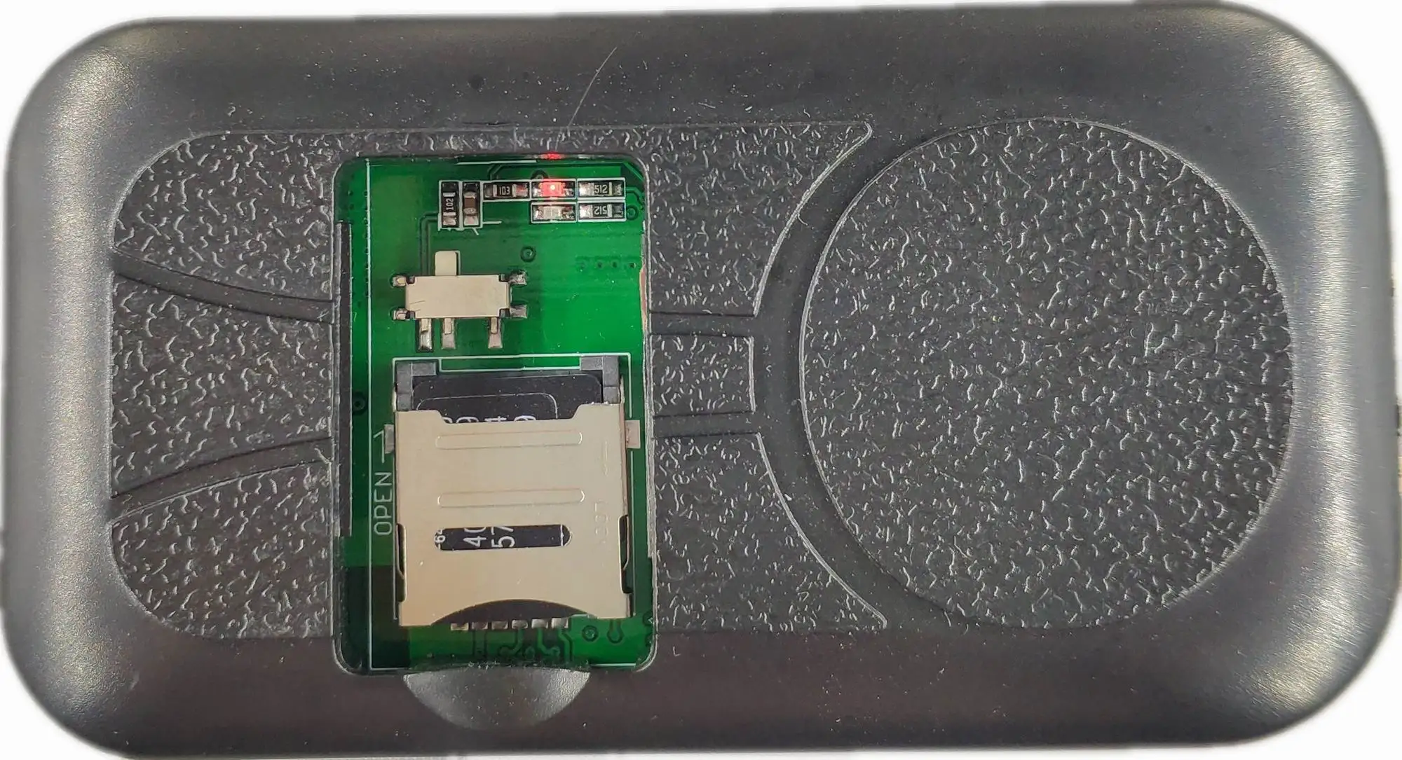 CCTR-804 4G Автомобильный gps-трекер быстрое gps определение местоположения с a-gps функцией gps-слежения удаление сигнализации gps IOS и Android приложение и веб-отслеживание