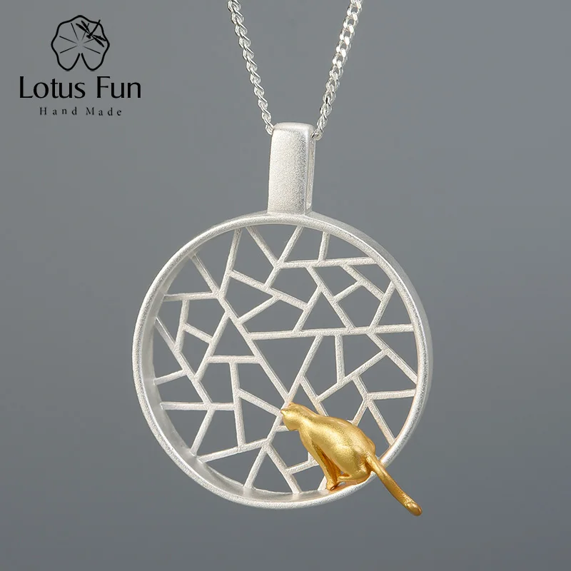 Lotus Fun Real 925 Sterling Silver Handmade Design Fine Jewelry Cute 18k Gold Cat Playing by the Window Pendant without Necklace - Цвет камня: Silver Window