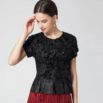 

LANMREM 2020 New Spring Round Collar Solid Color Short Sleeve Pullover T-shirt Women Vintage Slim Wild Temperament Tops PD590