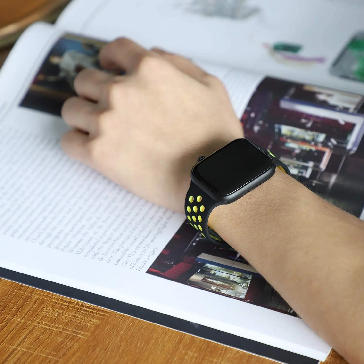 Silicone Strap For Apple Watch band 44mm 40mm iWatch 38mm 42mm Smartwatch watchband Bracelet Apple Watch 6 SE 5 4 3 Accessories