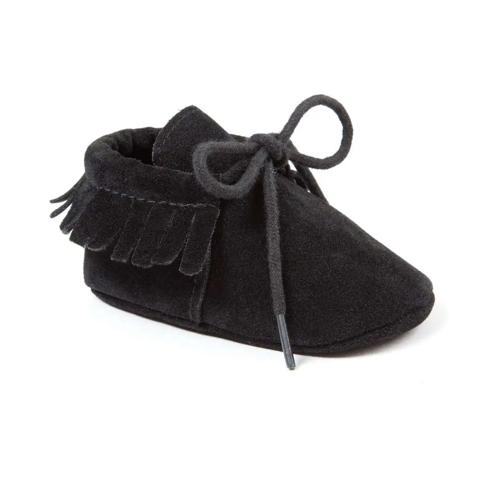 Для маленьких мальчиков и девочек Детские Мокасины Мягкие Moccs обувь Bebe бахрома на мягкой подошве нескользящая обувь для колыбельки ПУ кожа, замша, Одежда для новорожденных - Цвет: Черный