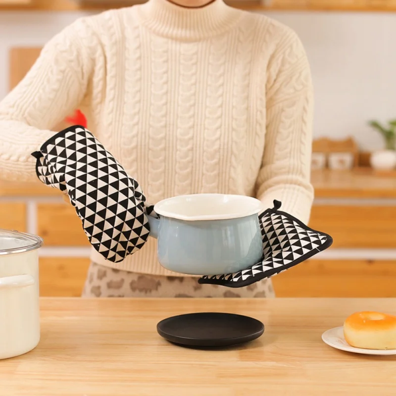 

2PCS Oven Glove Heatproof Mitten Kitchen Rustic Style Cooking Microwave Oven Mitt Insulated Non-slip Glove Thickening