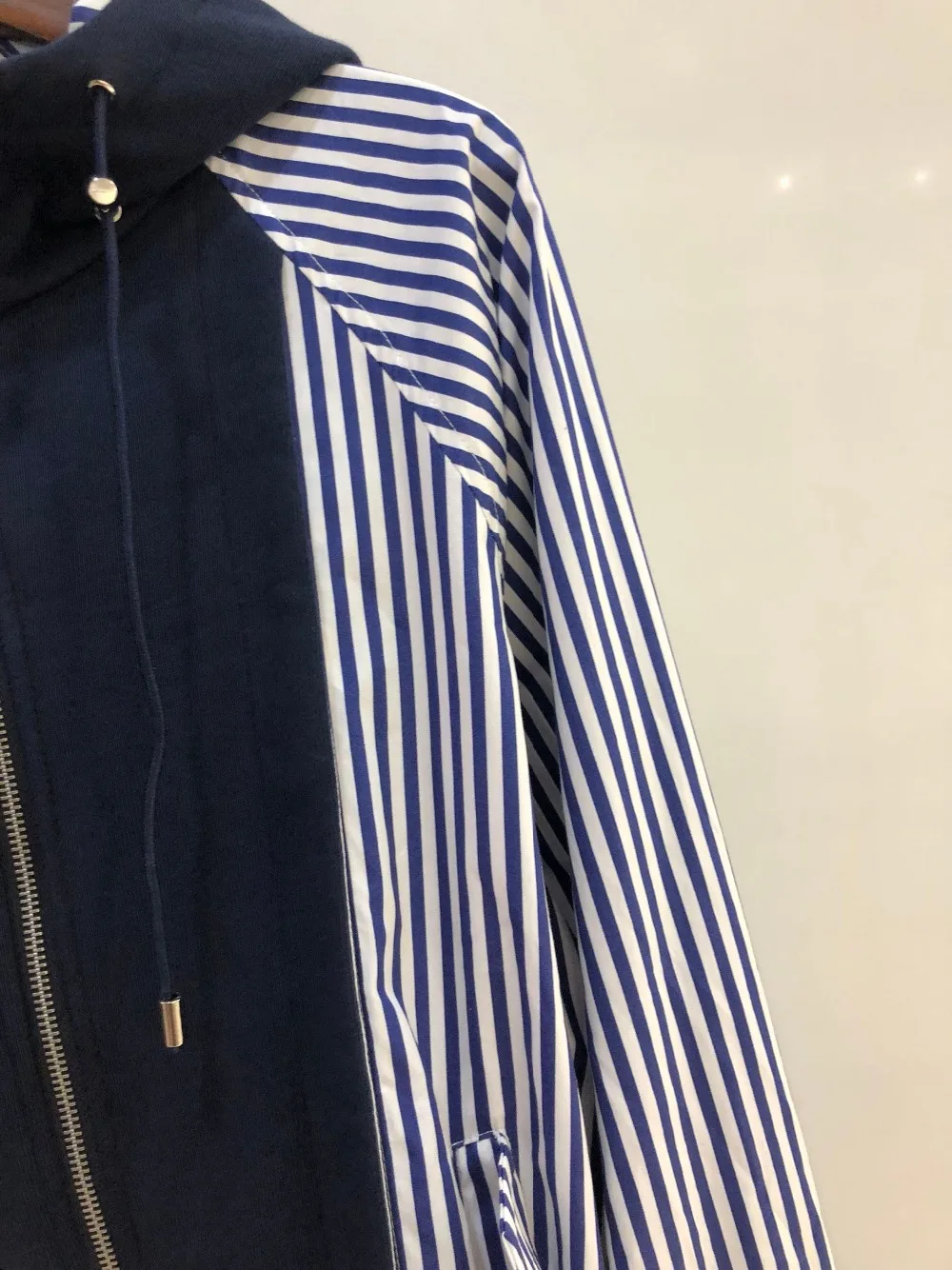 2019FW новые женские модные Лоскутные толстовки с капюшоном женские повседневные куртки толстовки для дам одежда 2 цвета пачка