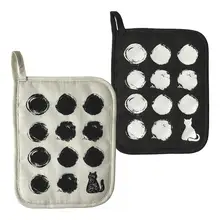 Черные и белые Утепленные перчатки в горошек. Утепленные перчатки в горошек просты и живы и могут использоваться в качестве утеплителя