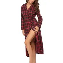 Женская ночная рубашка в клетку с v-образным вырезом и длинным рукавом