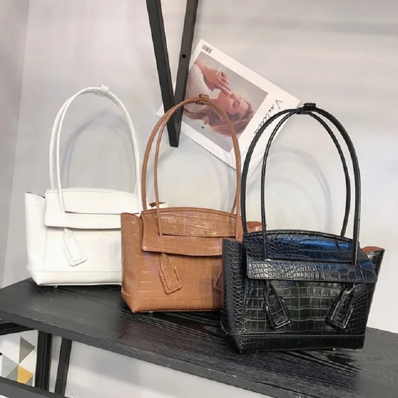 

2019 New Fashion Design Trapeze shoulder Messenger Bag Women Simple Large Capacity Handbag High Quality PU Leather Tote Bags