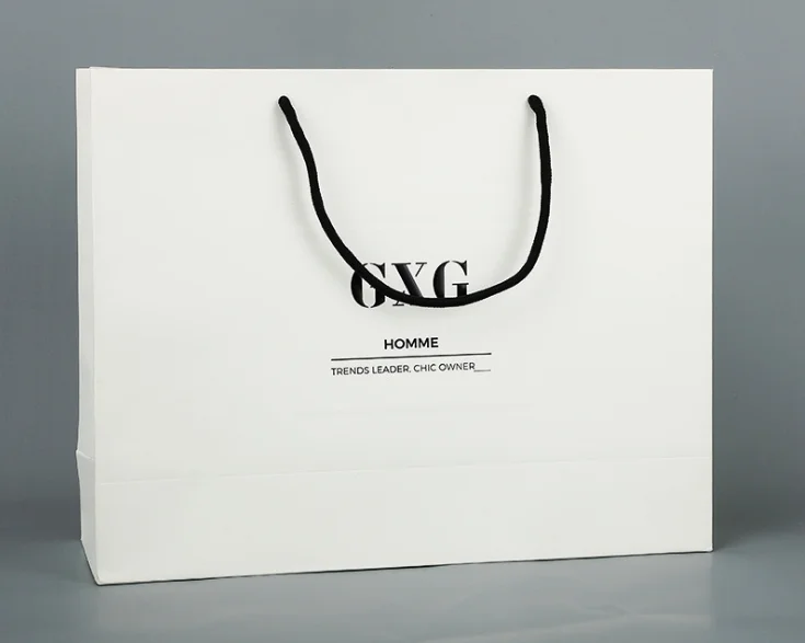 Paper Packaging Bag Custom UV Printing Gift Packaging Bag With Handles Reusable Shopping Packaging Bag With Logo --XP2071