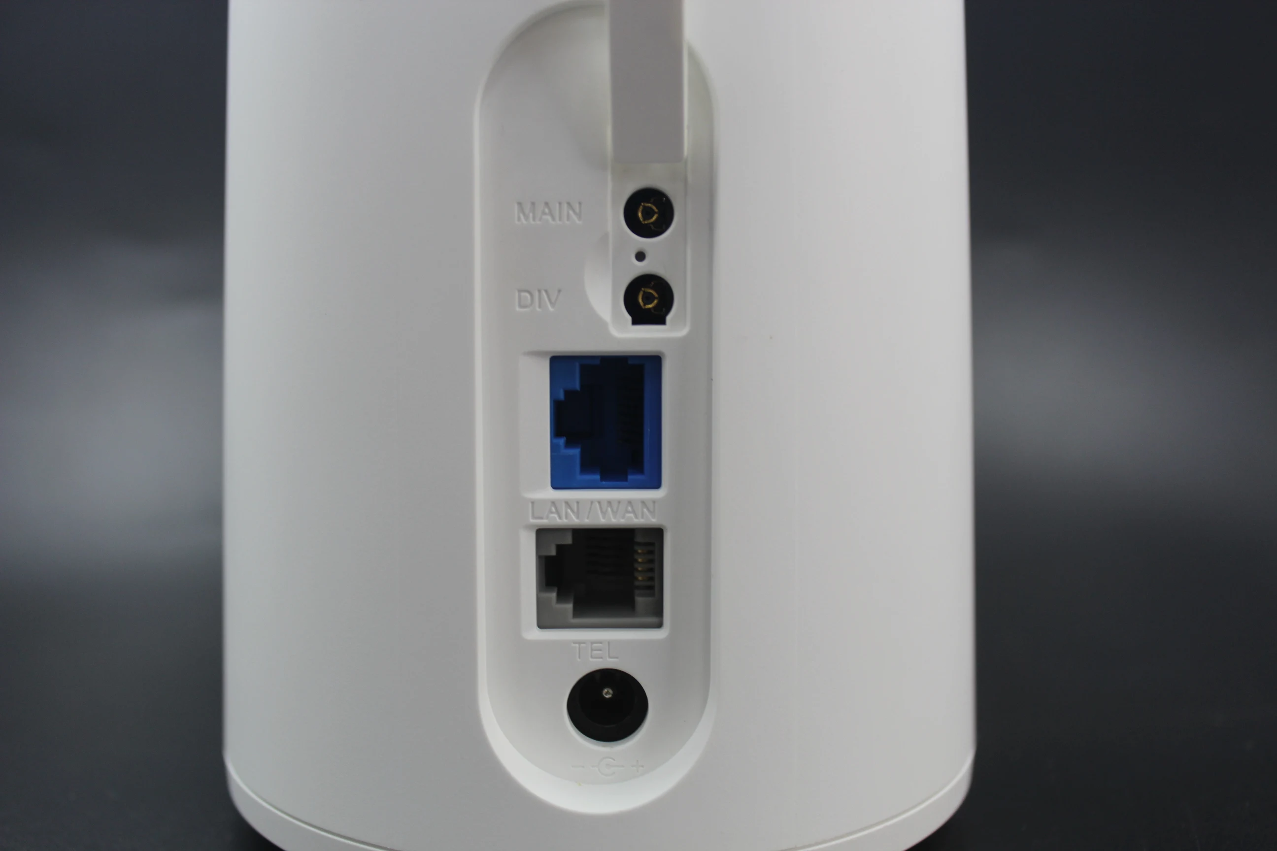 Разблокированный huawei B528 B528s-23a с антенной 4G LTE CAT6 300 Мбит/с CPE маршрутизатор с слотом для sim-карты PK B525, E5186, E5172, B310