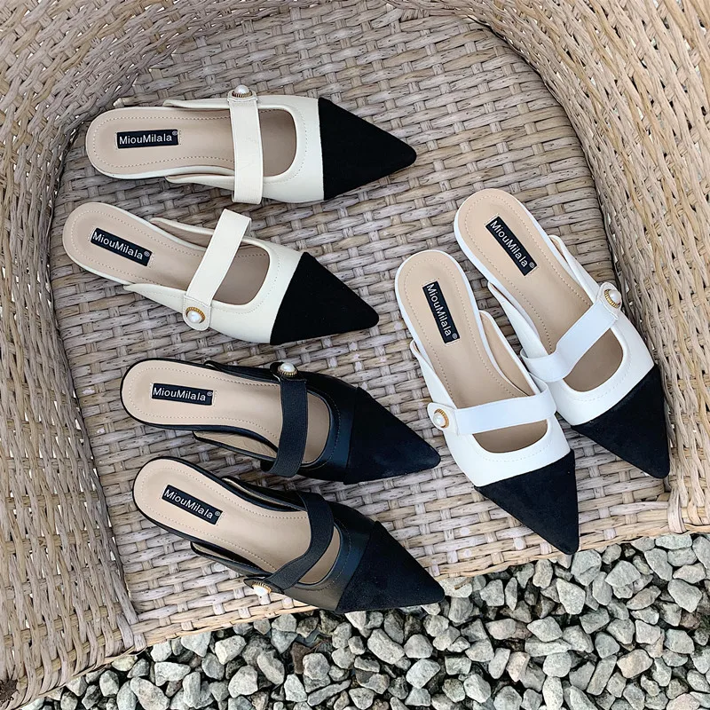Бренд molan Designers; коллекция года; сезон весна; роскошные кожаные туфли с острым носком, украшенные жемчугом; лоферы с закрытым носком без задника на плоской подошве; повседневные вьетнамки