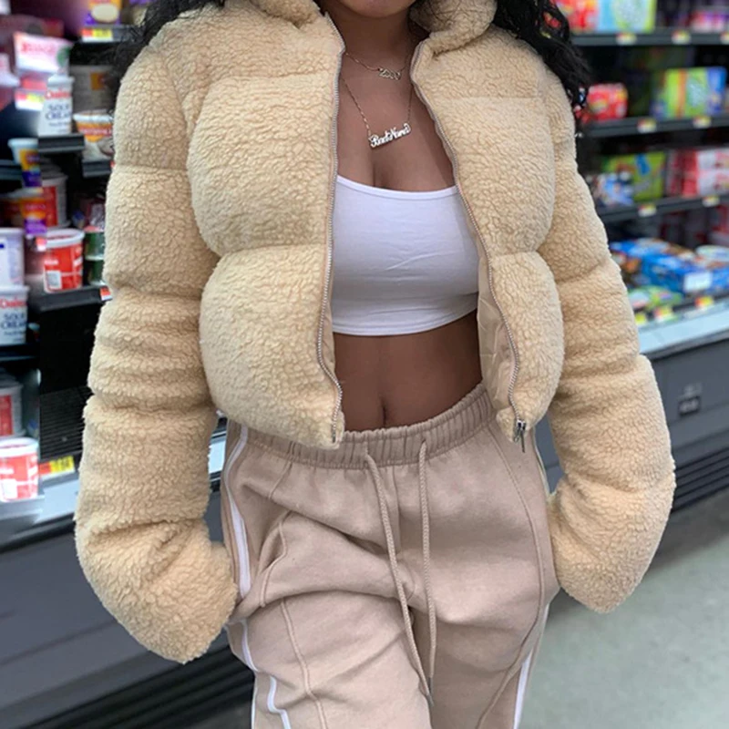 Женская однотонная мешковатая куртка на молнии теплая укороченная с высоким