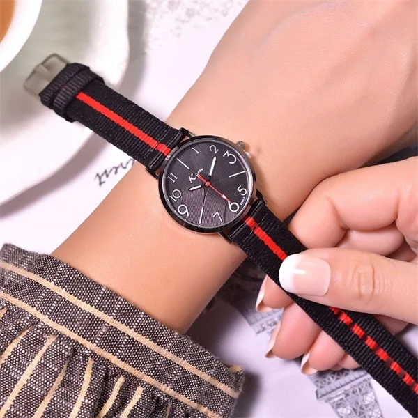 Small red Нейлоновый ремешок в полоску, модные повседневные женские и мужские кварцевые часы, красная указка, креативный дизайн циферблата, наручные часы для влюбленных, простые женские часы - Цвет: Small red