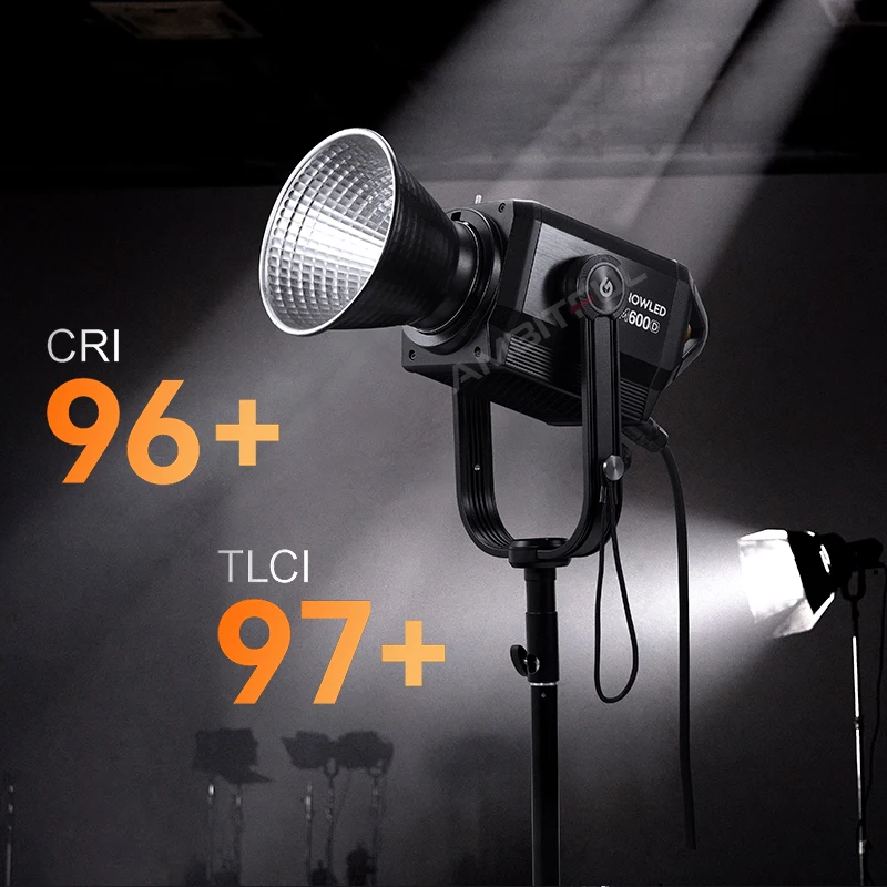 Godox KNOWLED M600D 740W 5600K 일광 LED 비디오 라이트 내장 FX 효과, 휴대용 케이스 포함