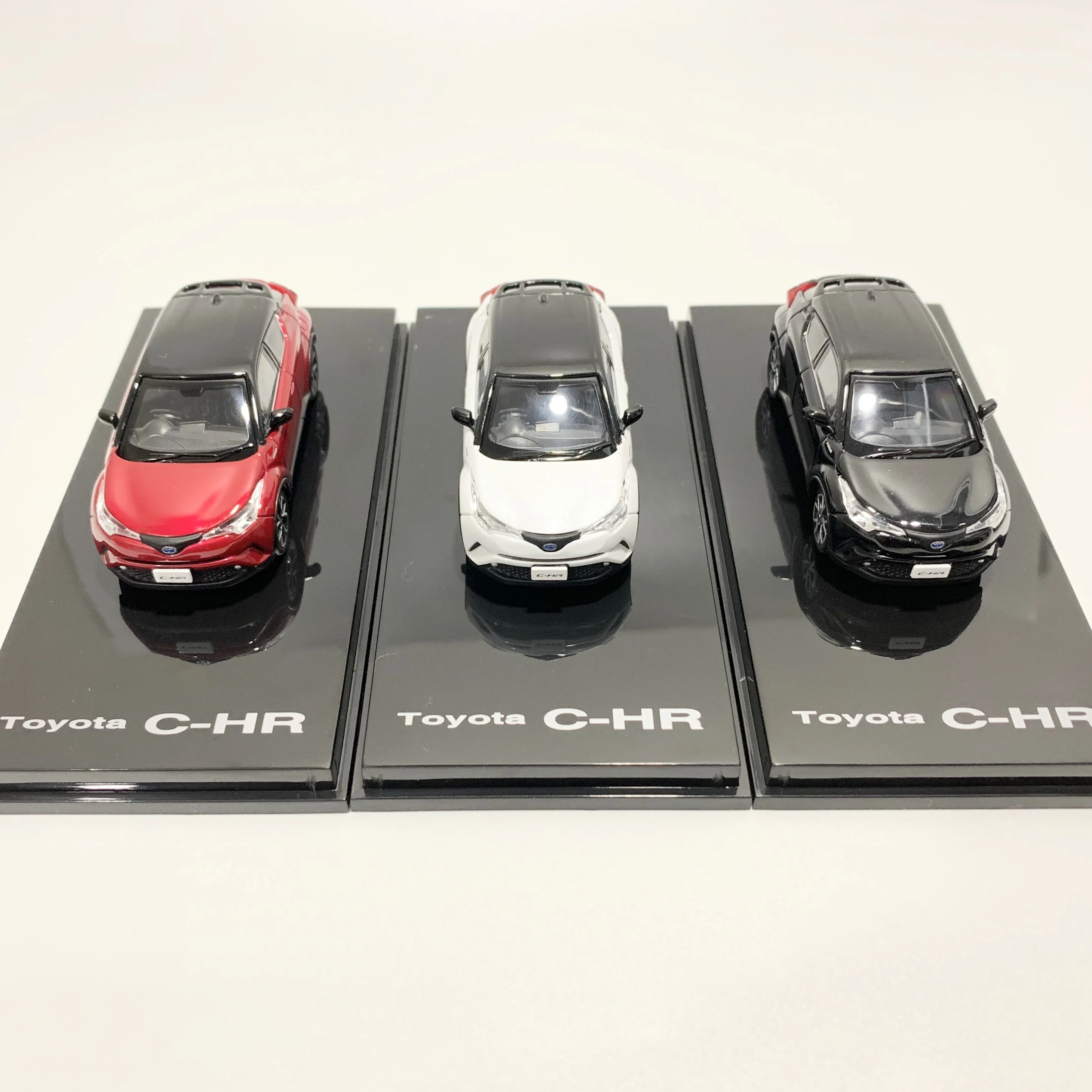 Скорость GT 1:64 модель автомобиля Toyota C-HR SUV | Игрушки и хобби