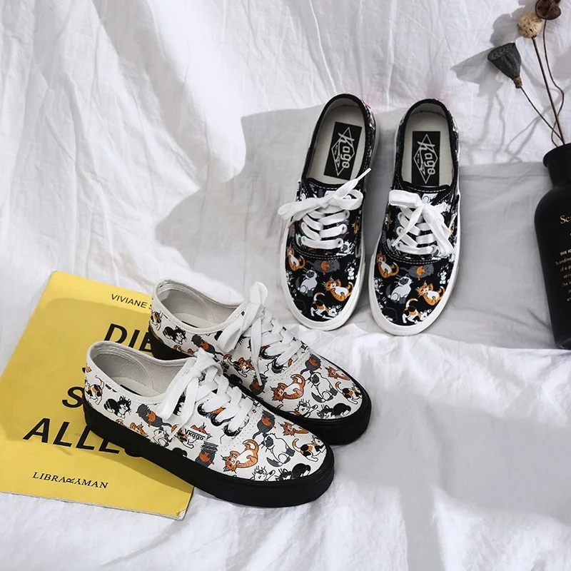 

New Fashion Sneakers Women Canvas Shoes Ladies Casual Shoes Trainers Walking Skateboard Flats Tenis Chaussure Femmes