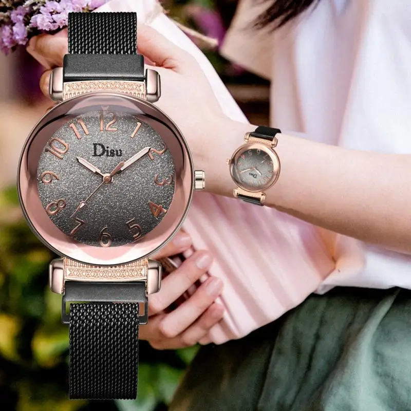 

2019 Ladies Wristwatch Starry Sky Luxury Women Watches Fashion Elegant Magnet Buckle Vibrato Purple Anolog Numeral Gift Clock