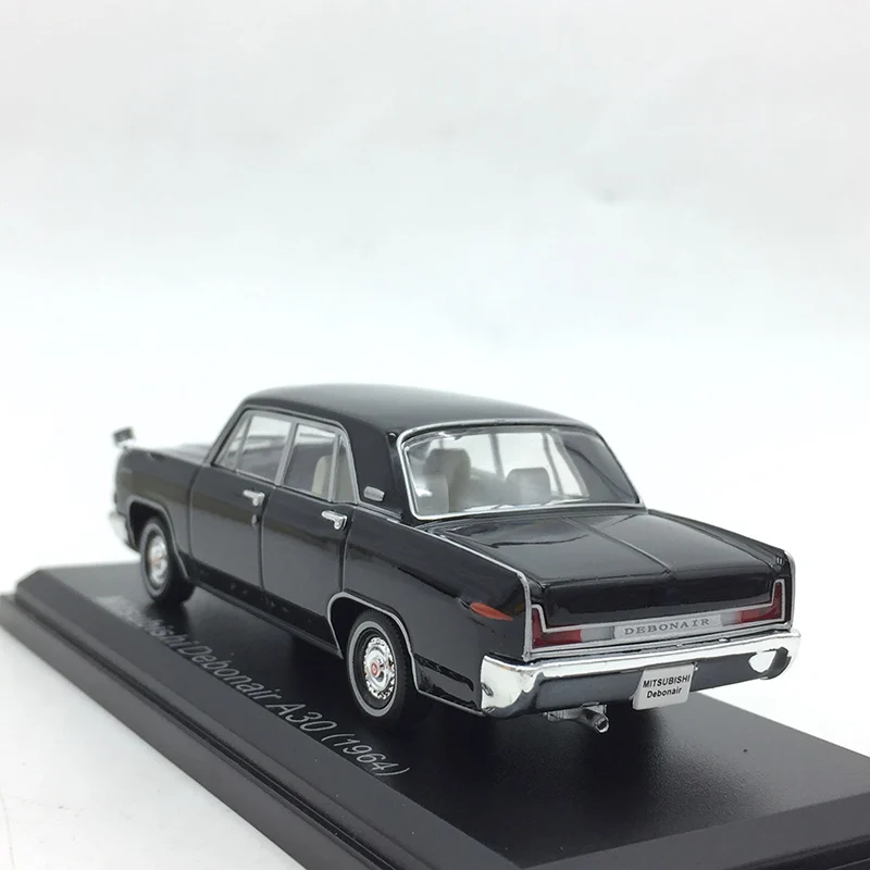 1/43 весы моделирование Mitsubishi Debonair A30-1964 коллекция дисплей бутик модель сплава литья под давлением винтажная модель автомобиля
