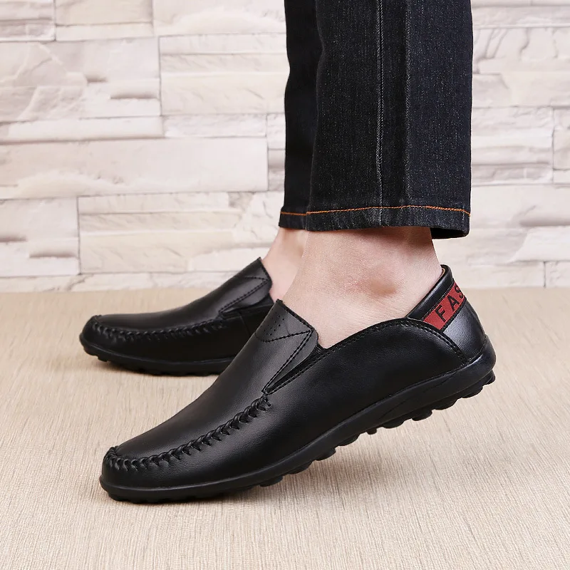 

Spring Autumm Casual Leather Loafers Shoes for Men Patent Leather Flat Slip on Shoes Leisure Driving Shoes