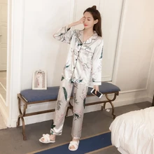 Имитация шелковой пижамы маленький отложной с длинными рукавами брюки из двух частей дамы цветочные печати шелковые домашние услуги пижамы наборы