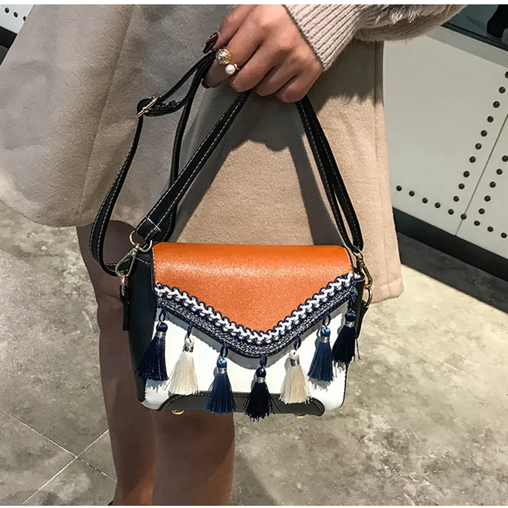 Vintage Women Weaving Tassel Shoulder Bag Messenger Bag Crossbody Bag Beach Bag Ethnic tassel shoulder Fashion messenger bag1104