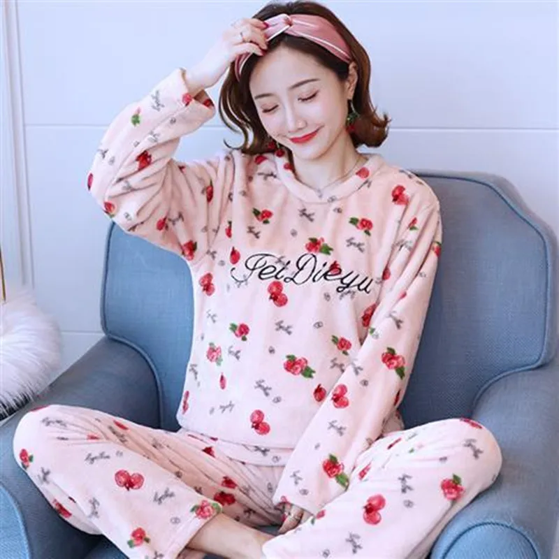 Style 9 Фланелевый пижамный комплект, пижама, теплая Сексуальная плюшевая одежда для сна с рисунком животных, большой размер, Женская домашняя одежда, зимняя модная Пижама - Цвет: Style 9