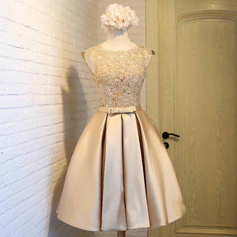 Champagne Knee Length Cocktail Dresses A-Line Lace Applique Satin Party Dresses Robe Cocktail O Neck Short Graduation Dress
