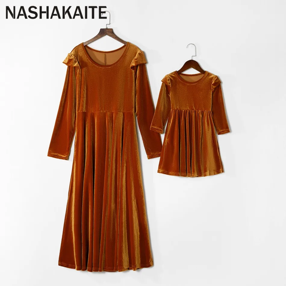 NASHAKAITE/осенне-зимнее платье для мамы и дочки; теплое платье из замши с длинными рукавами; платья для мамы и дочки; одежда «Мама и я»