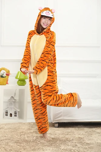 tiger Кигуруми Пижама Пикачу животных Панда Сова Стич Пижама кигуруми пижамы Зебра сна топы костюм косплей комбинезоны Халат - Цвет: tiger