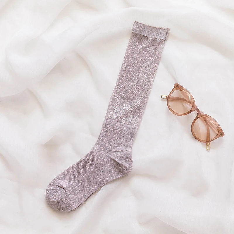 light purple Высокая уличная мода, блестящие женские носки в полоску, НОВЫЕ шикарные блестящие носки, модные блестящие яркие носки в стиле рок-ролл - Цвет: light purple