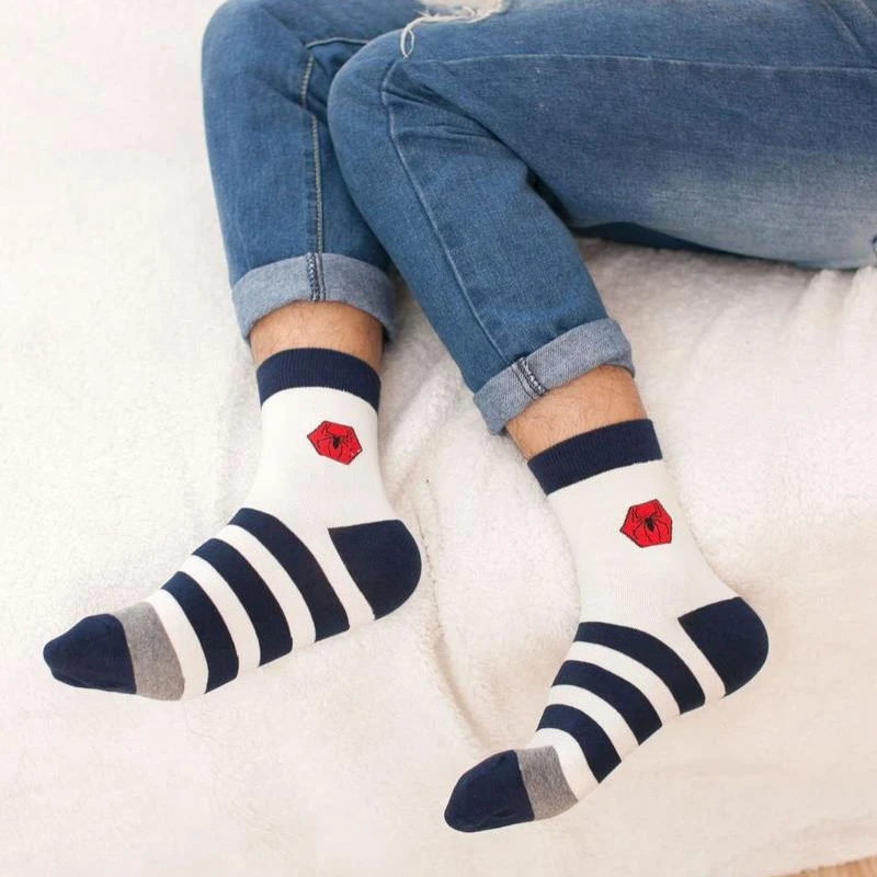 New Marvel Comics Heroes General Socks Cartoon Iron Man Captain America High Temperature Stitching Pattern Casual Men's Socks
