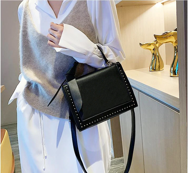 

High Quality Soft Pu Multi-color Double-Sided Bag Women's 2019 New Style Korean-style Fashion Versatile Rivet Oblique Bag High