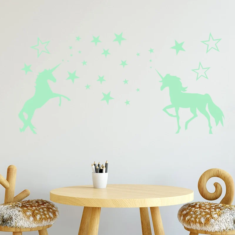Светится в темноте звезды наклейки на стену для дети ребенок спальня декор для потолка светящиеся звезды Единорог наклейки на стену