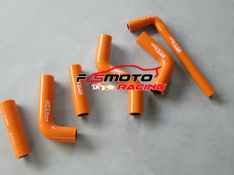 Высококачественный силиконовый шланг радиатора для KTM 400 EXC KTM 525 EXC 02 03 04 05 06 - Цвет: Оранжевый