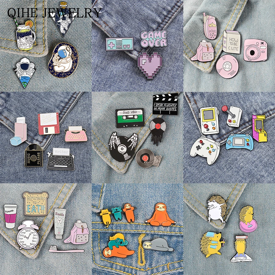 

3-6pcs/set Pin set Space Travel Daily Supplies Retro Machine Game Lovers Animal Student's morning Brooches and Pins Daily badge