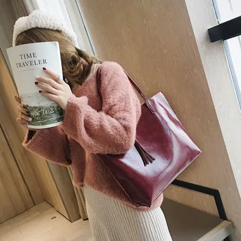 

Ladies Handbag PU Large Capacity Tote Shoulder Bag with Tassel for Daily Use ZJ55