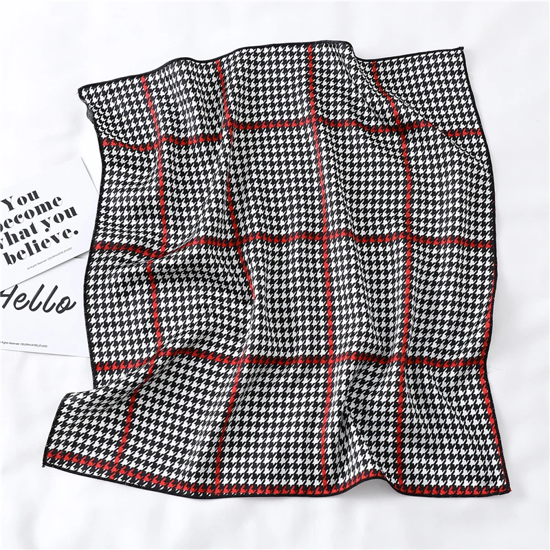 платки 2019 Шелковый квадратный шарф для женщин маленькие шейные шарфы с принтом