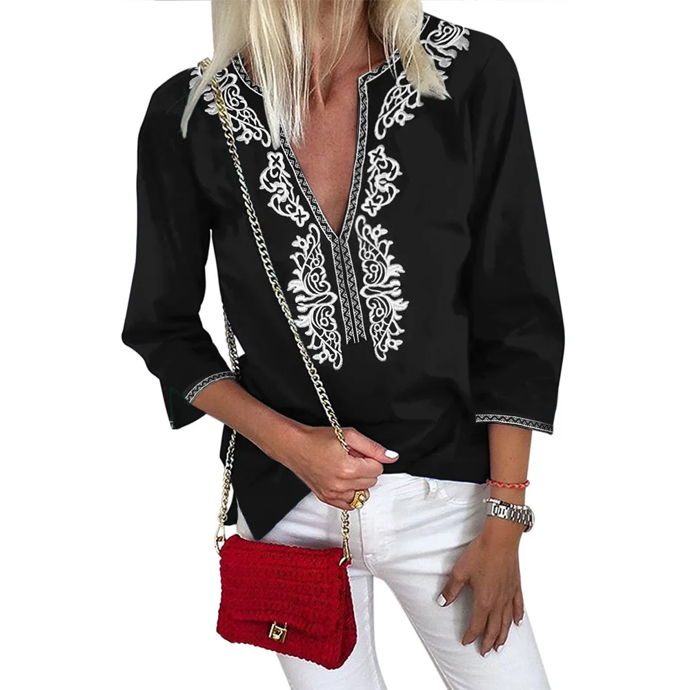 

Vintage Floral Print V-Neckline 3/4 Sleeves Blouse Vintage Style Blouse Which Is Full of Bohemian Sense