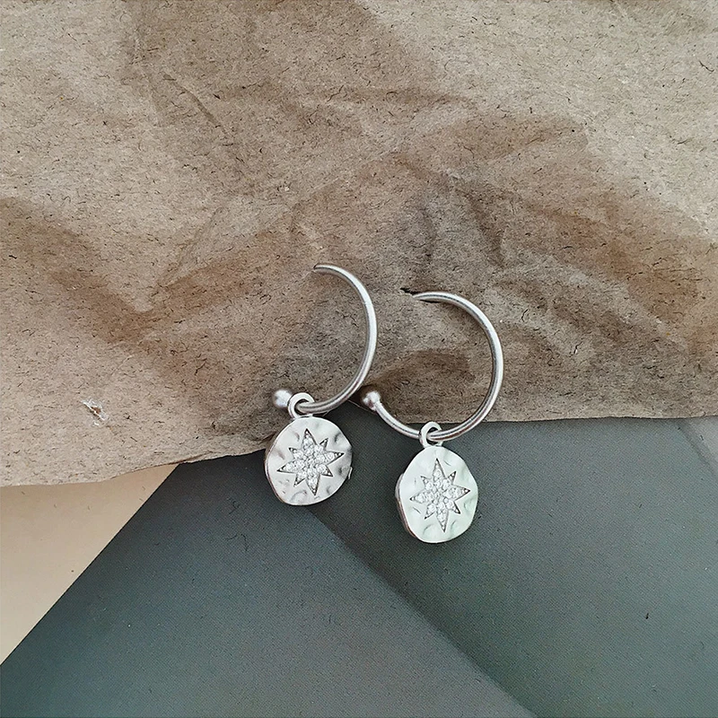 GHIDBK Dainty S925 Silver Hammer Star Coin Pendant Hoop Earrings Statement Starburst Disc Charm Earring Women Minimalist | Украшения и