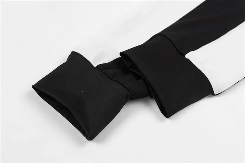 9893433507_1153469267