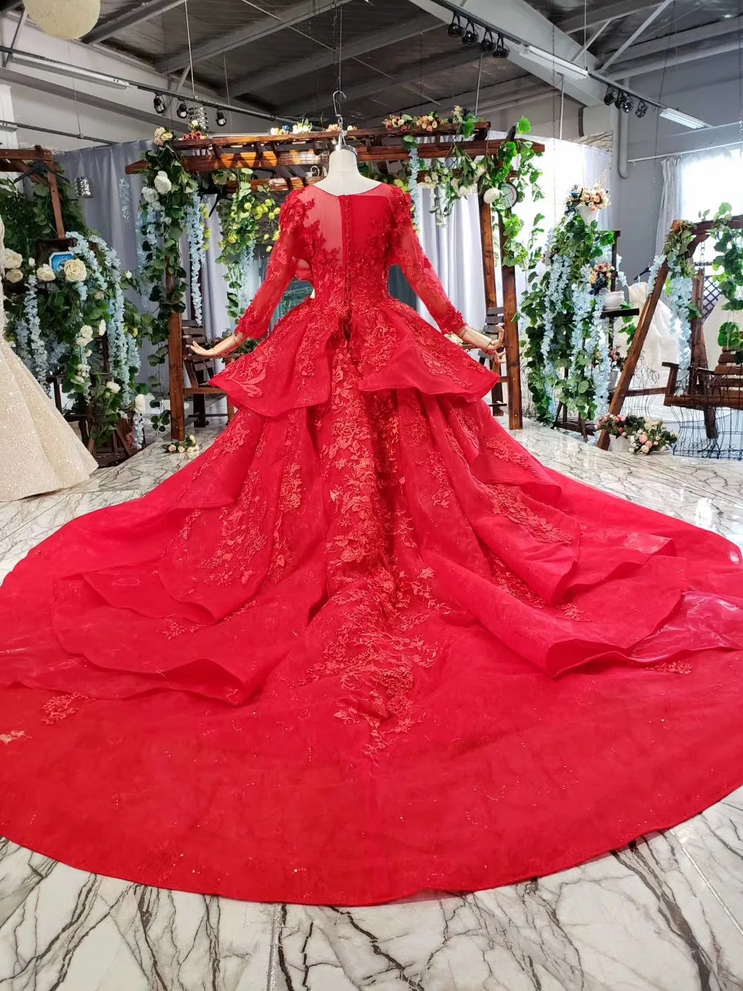 Длинные рукава Vestido De Noiva мусульманские свадебные платья бальное платье красное кружево аппликации Бохо Дубай Арабский свадебное платье невесты