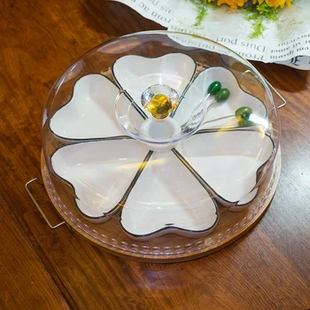 

Candy box with lid heart-shaped ceramic fruit platter creative dry fruit platter multi-grid fruit platter in living room