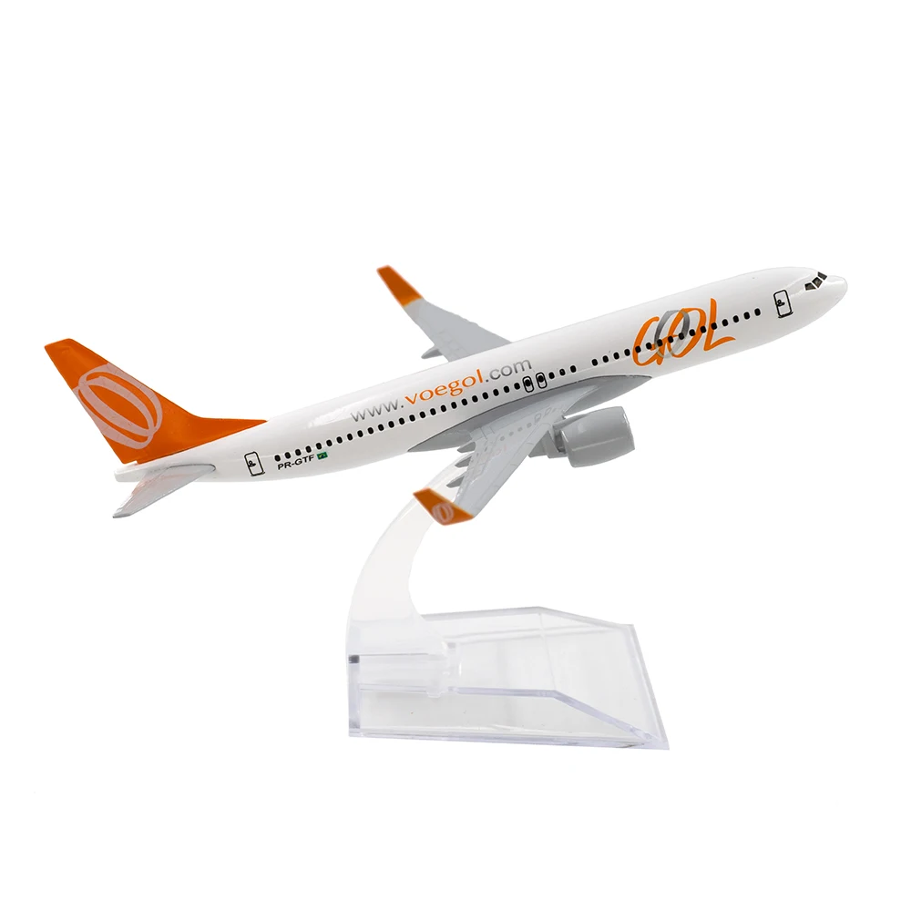 1/400 Scale Alloy Aircraft Boeing 737 GOL Airlines 16cm Alloy Plane B737 Model Toys Children Kids Gift for Collection Decoration