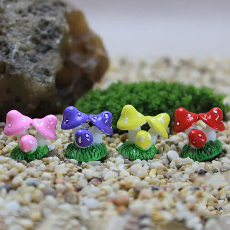 Hot Sale Red Mini Mushroom Resin Crafts Fairy Garden Miniatures Garden Ornament Decor Terrarium Figurines Decor DIY Dollhouse